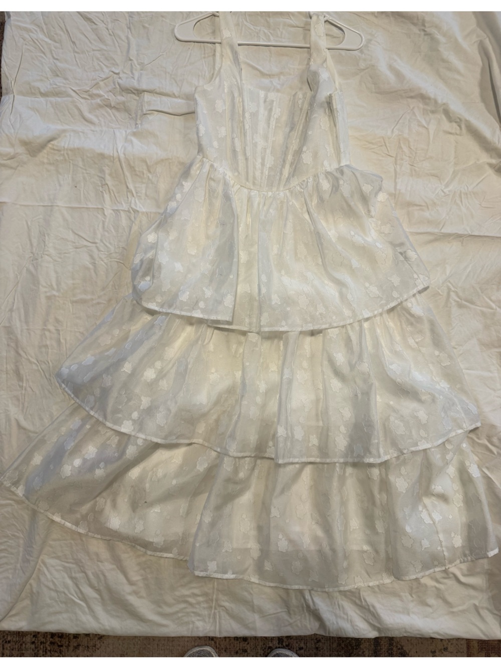 Lulu's White Floral Jacquard Tiered dress
